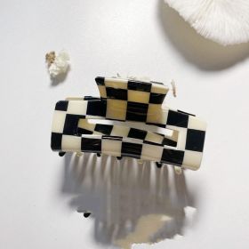 Simple Retro Black And White Checkerboard Series Hairpin (Option: Medium square)